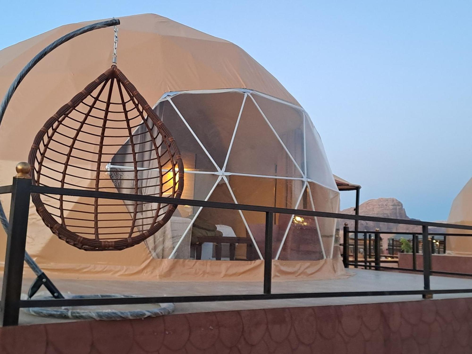 Taj Wadi Rum Camp エクステリア 写真