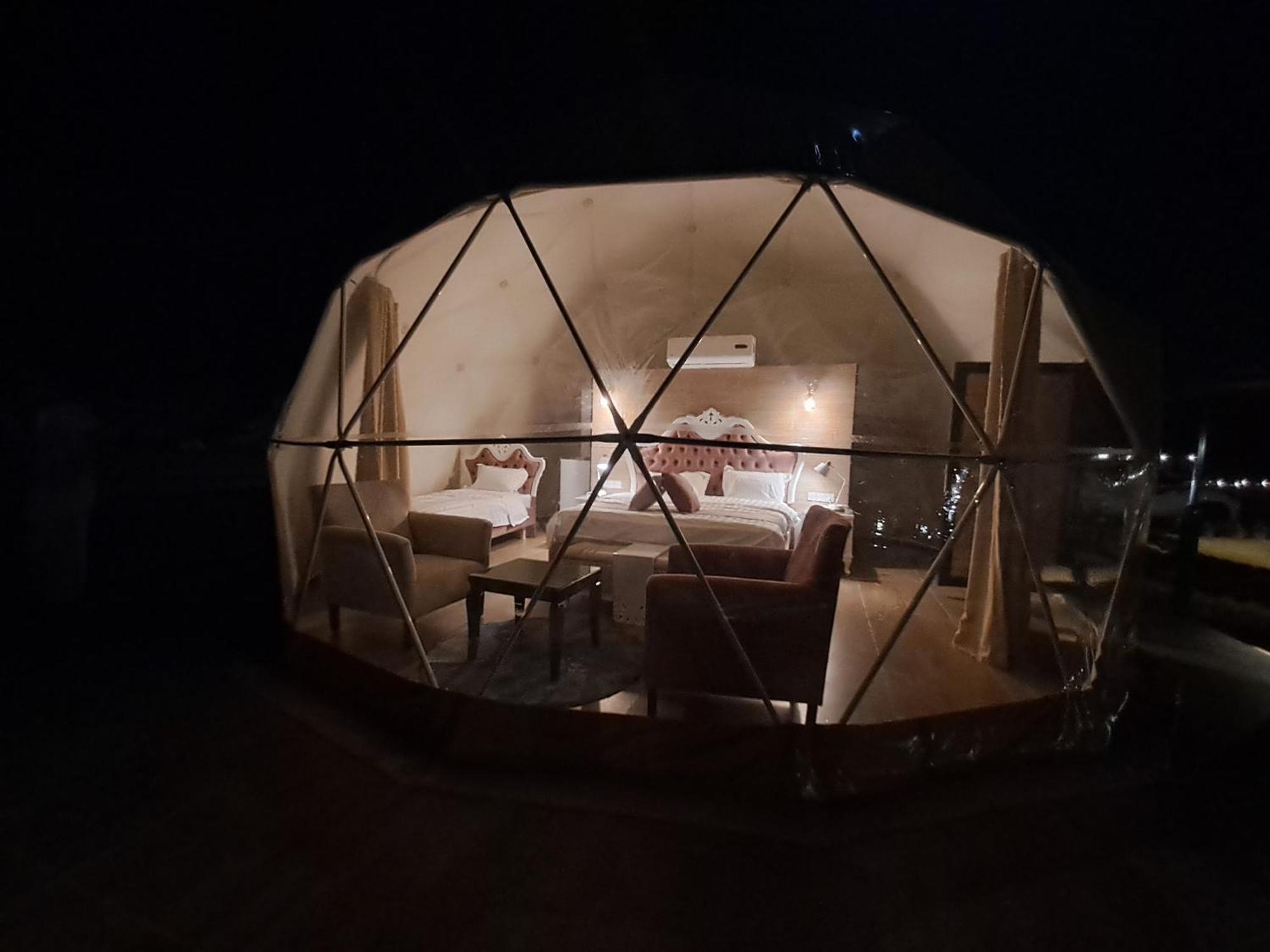 Taj Wadi Rum Camp エクステリア 写真