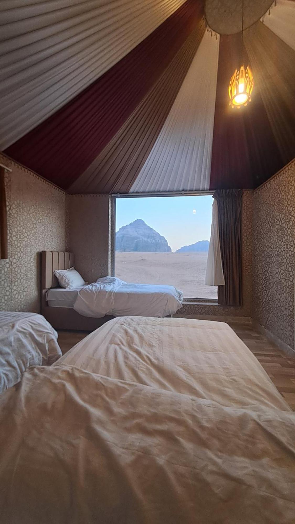 Taj Wadi Rum Camp エクステリア 写真