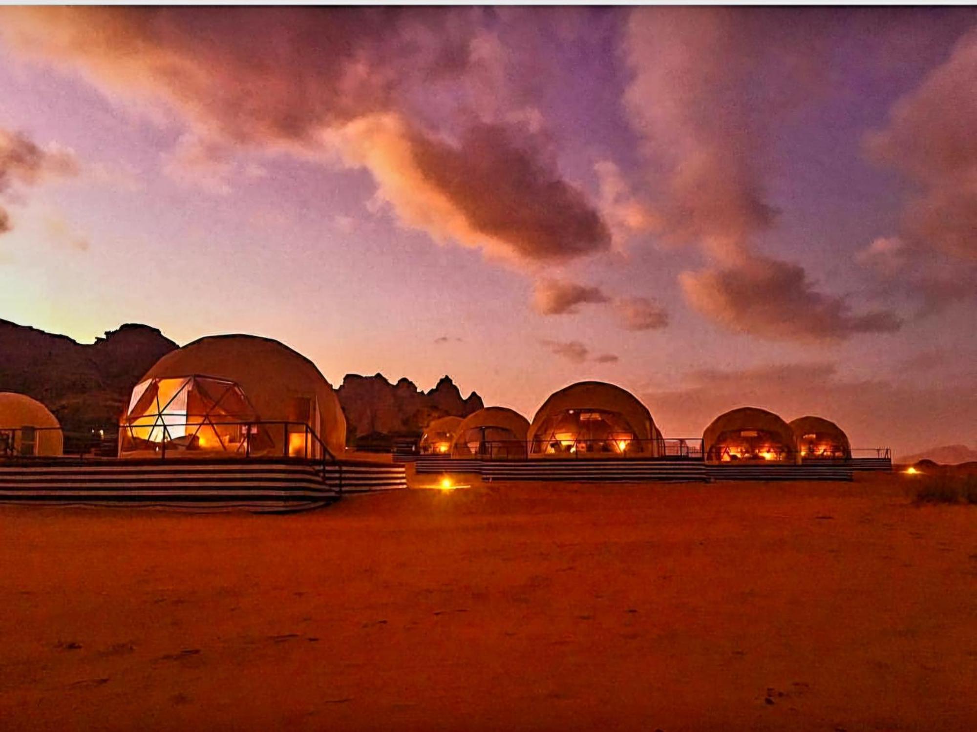 Taj Wadi Rum Camp エクステリア 写真